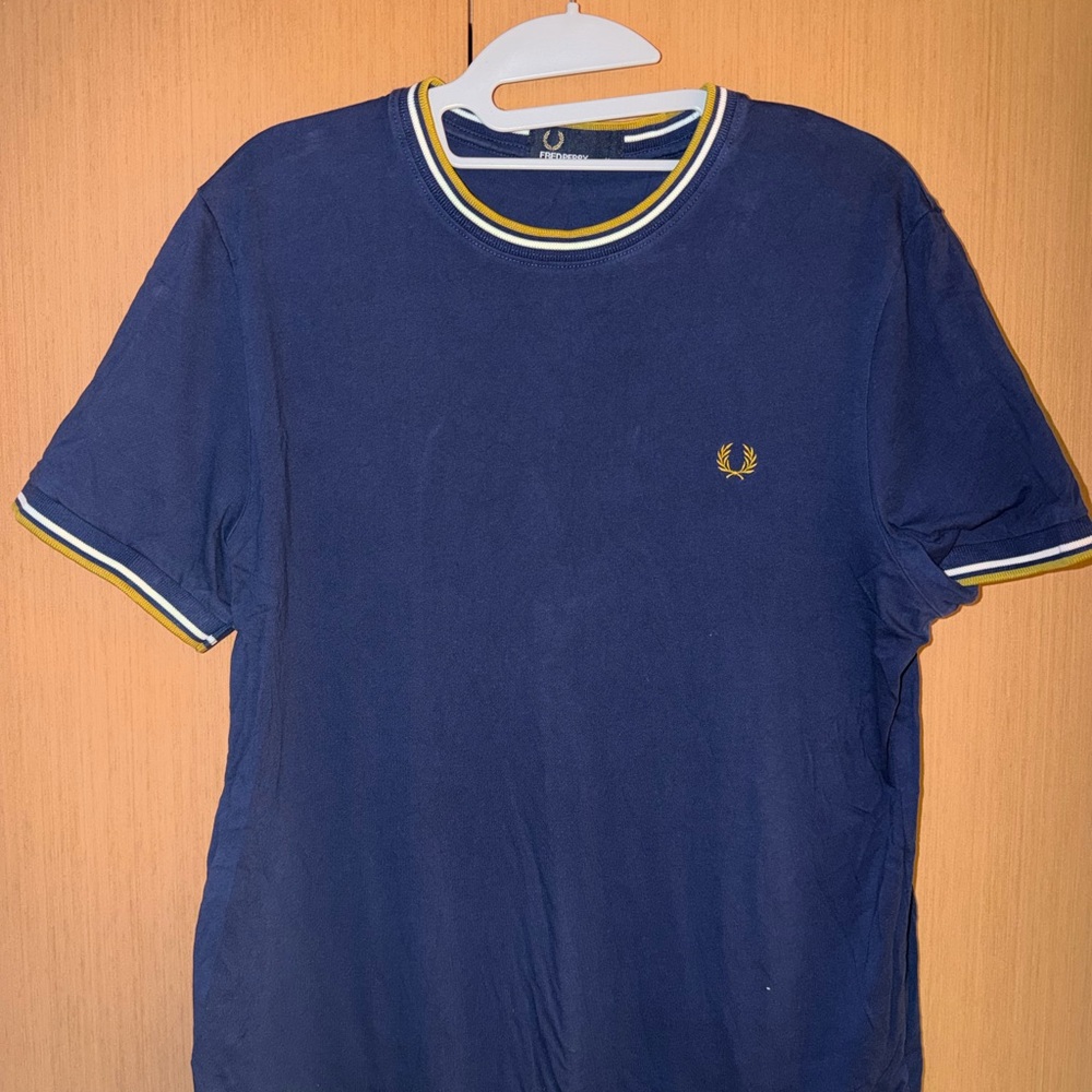 Men’s Fred Perry T shirt